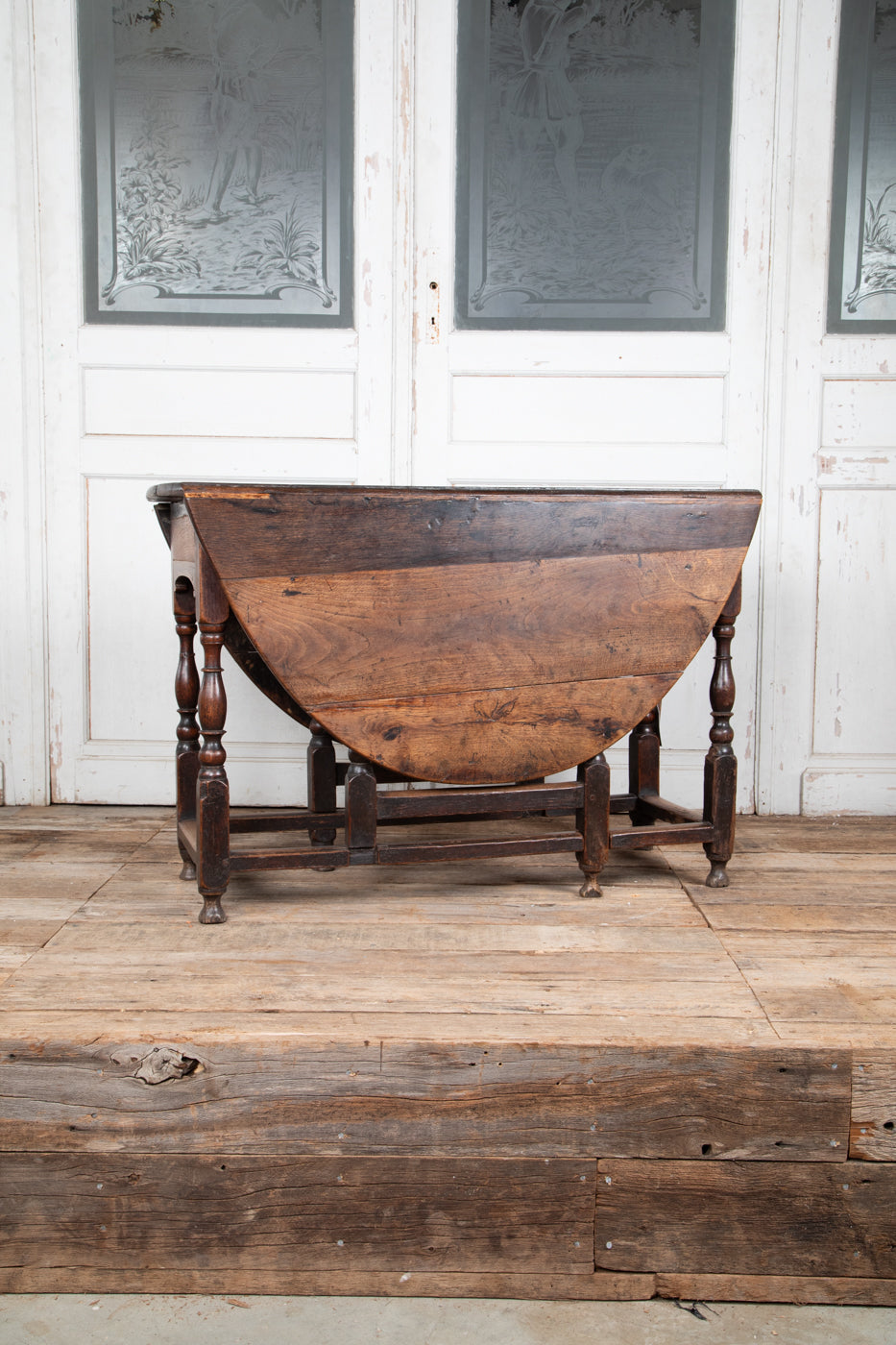 Country Oak and Elm Gateleg Table