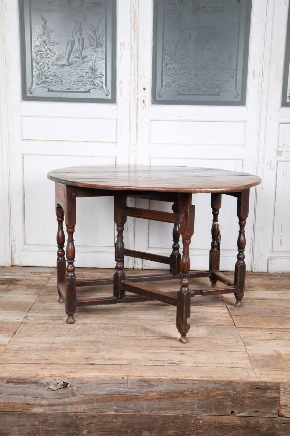 Country Oak and Elm Gateleg Table