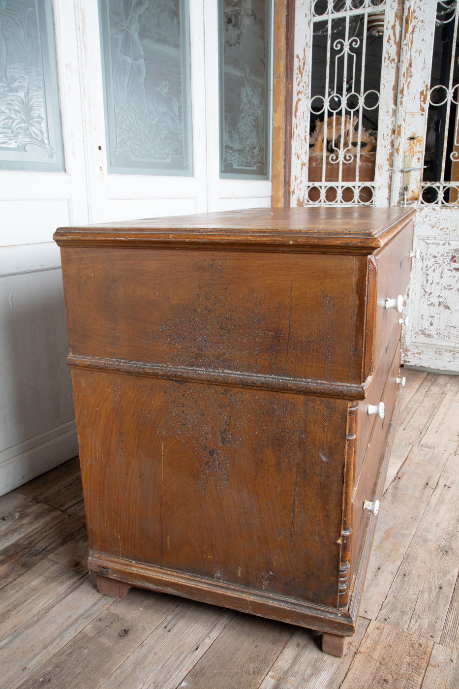 Large French 3 Drawer Dresser wish White Knobs and Light Top